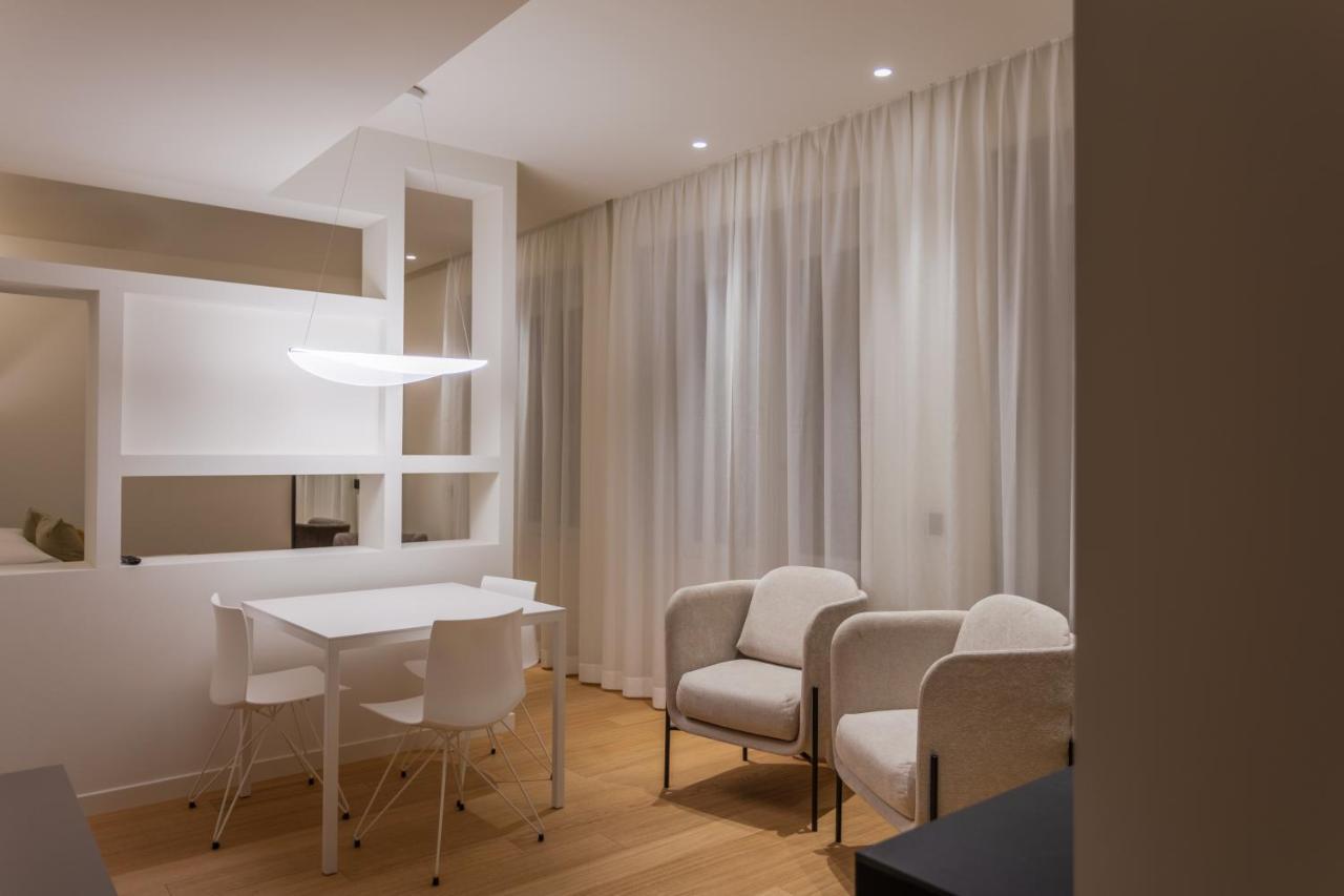 Sant'Ambrogio Apartments, Reception H24 Mailand Exterior foto